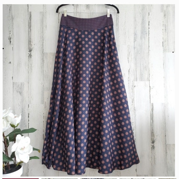 Banana Republic Dresses & Skirts - Banana Republic Maxi Skirt